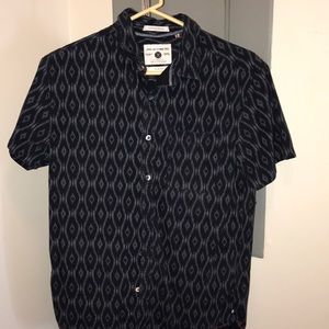 Slim fit size small Cactusmam button up